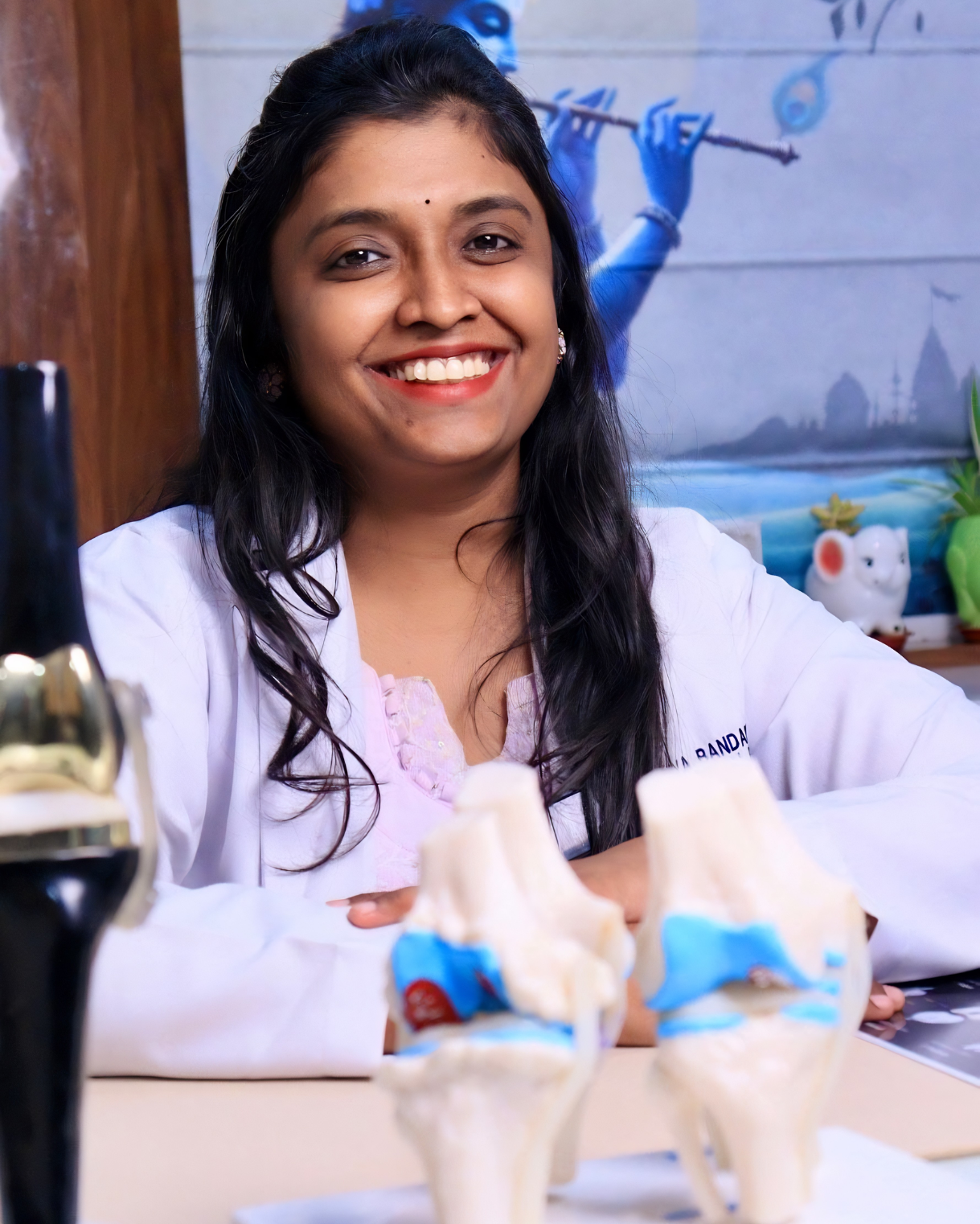 Dr Divya Bandari - Female Orthopedic Surgeon in Hyderabad